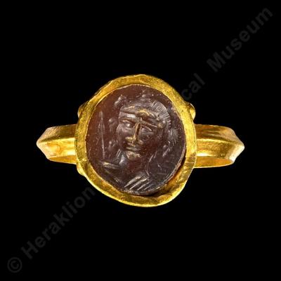 Ring with bust of Dionysus